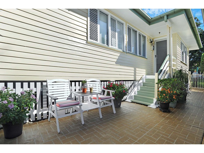 18 Nightingale Street, Mount Gravatt East QLD 4122