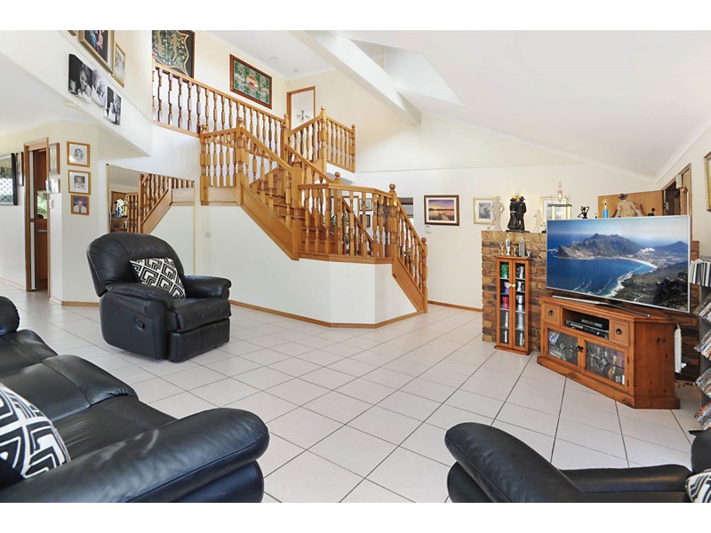 798 Cavendish Road, Holland Park QLD 4121
