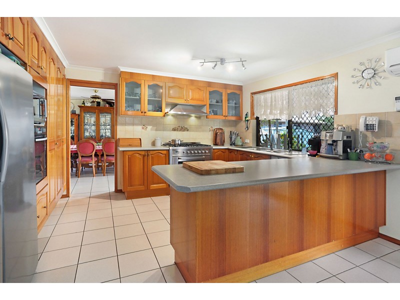 798 Cavendish Road, Holland Park QLD 4121