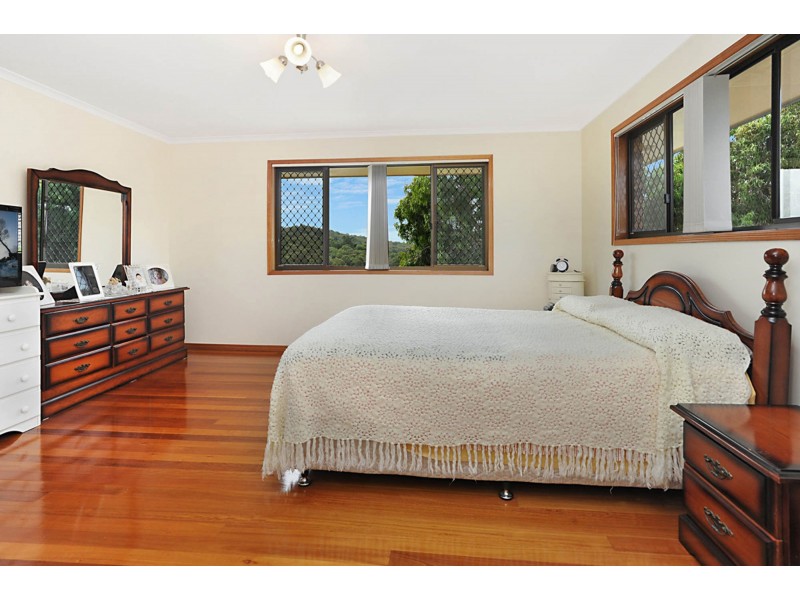 798 Cavendish Road, Holland Park QLD 4121