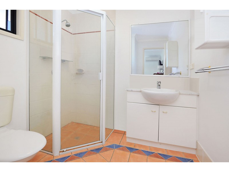 23/45 Harries Road, Coorparoo QLD 4151
