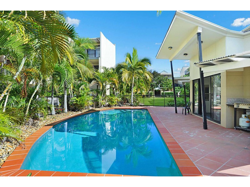 23/45 Harries Road, Coorparoo QLD 4151