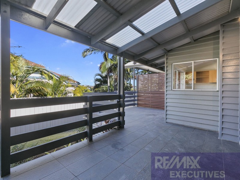 42 Wilbur Street, Holland Park QLD 4121