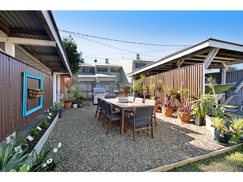 11 Ellesmere Street, Yeronga QLD 4104