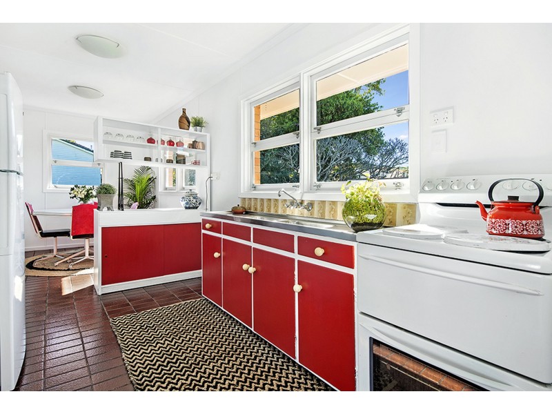 11 Ellesmere Street, Yeronga QLD 4104