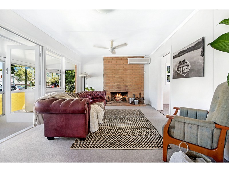 11 Ellesmere Street, Yeronga QLD 4104