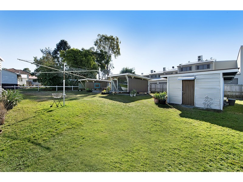 11 Ellesmere Street, Yeronga QLD 4104