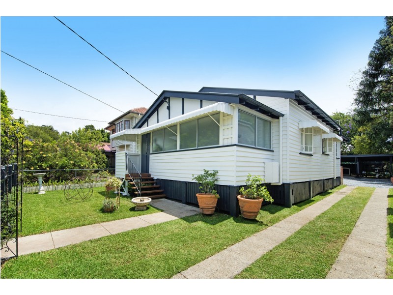 17 Ellesmere Street, Yeronga QLD 4104