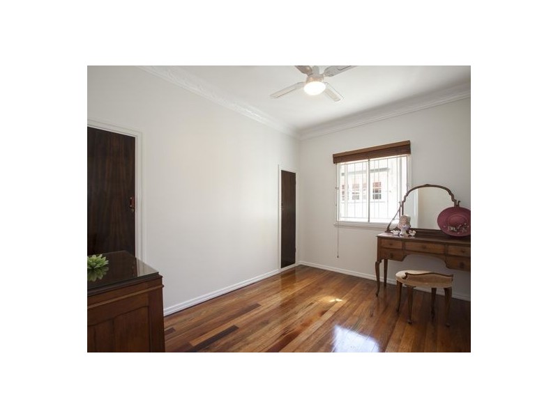 86 Sterculia Avenue, Holland Park West QLD 4121