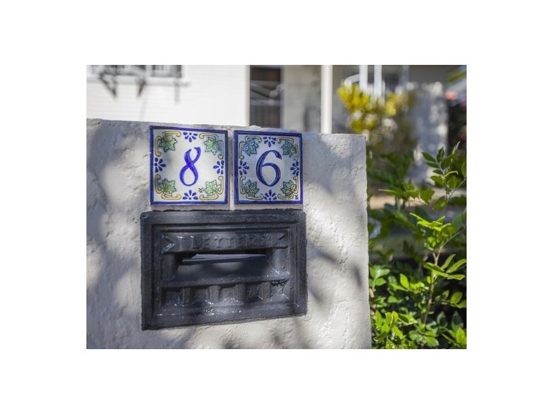 86 Sterculia Avenue, Holland Park West QLD 4121