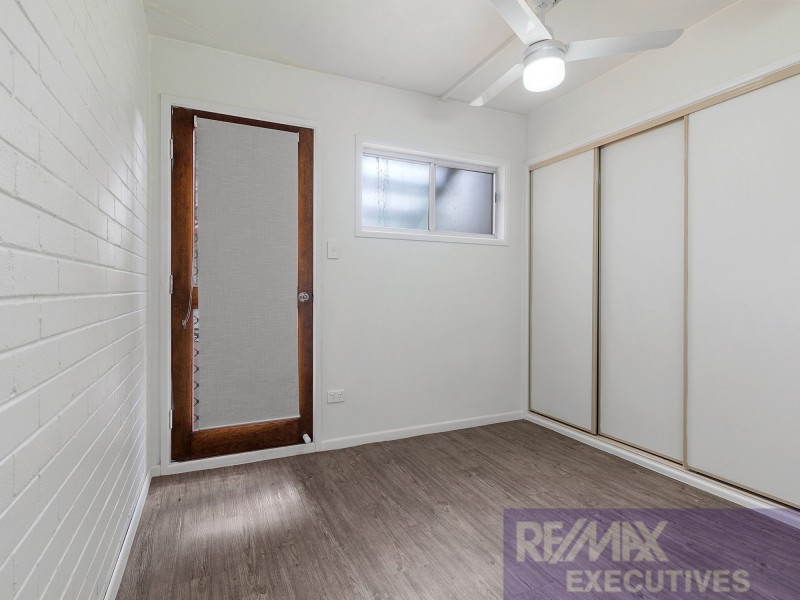 2/1127 Logan Road, Holland Park QLD 4121