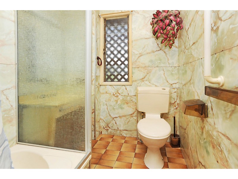 19 Jasper Street, Holland Park QLD 4121