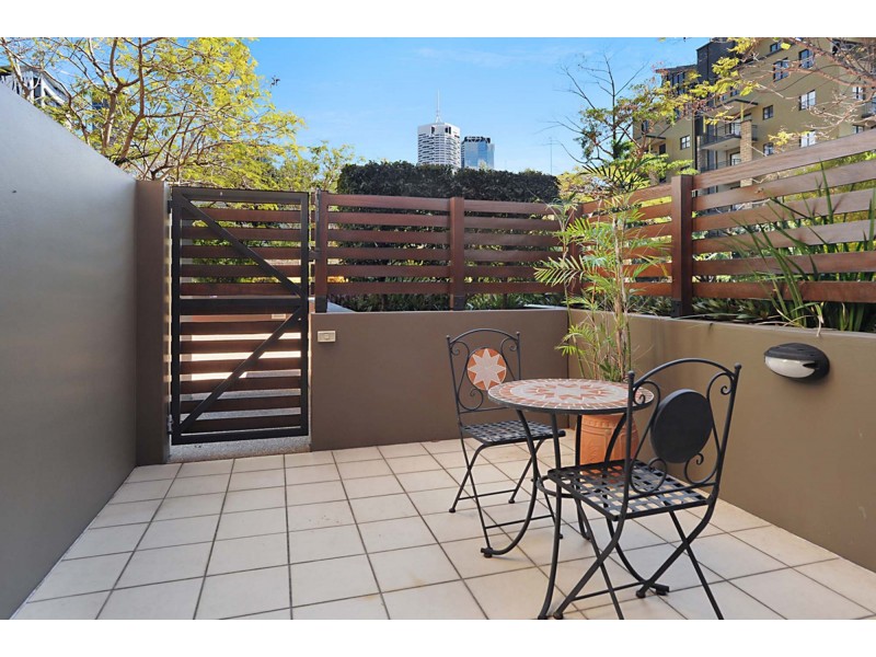 5/15 Goodwin Street, Kangaroo Point QLD 4169