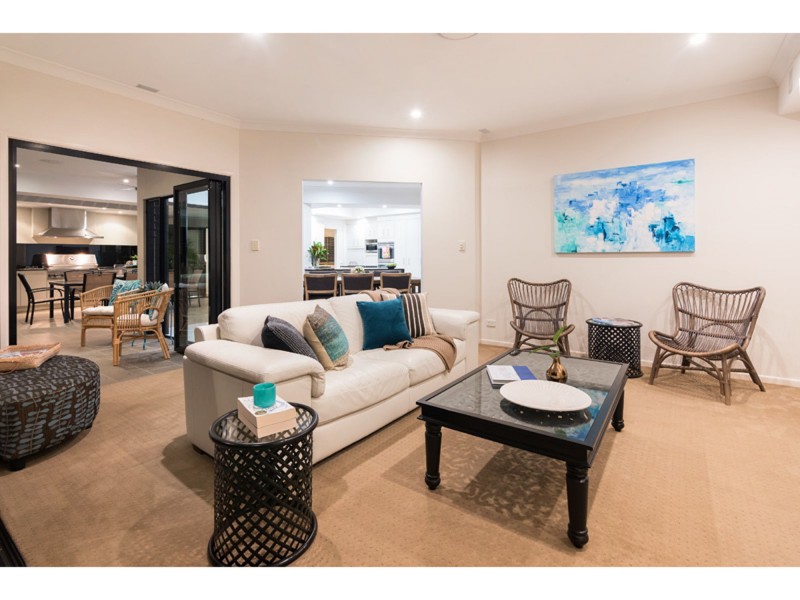 6 Rundle Place, Carindale QLD 4152