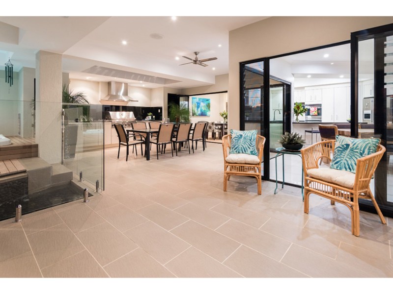 6 Rundle Place, Carindale QLD 4152