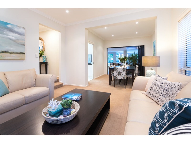 6 Rundle Place, Carindale QLD 4152