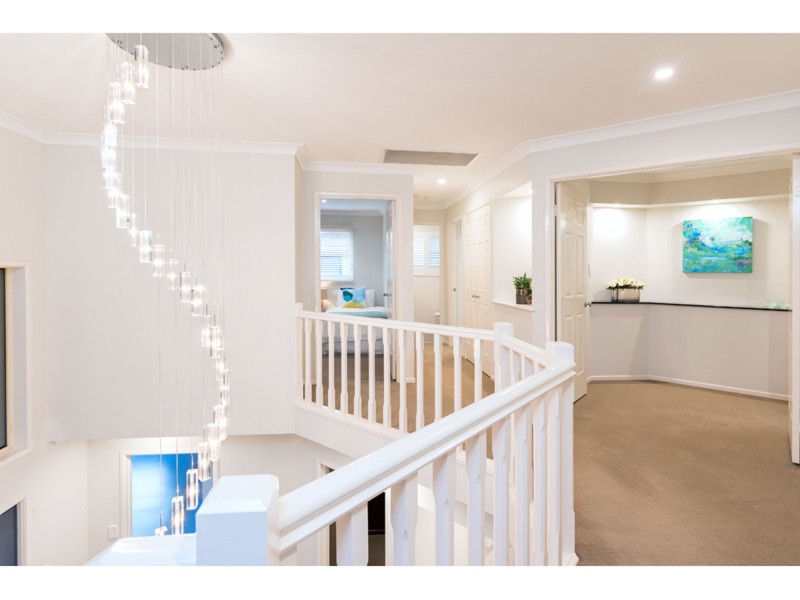 6 Rundle Place, Carindale QLD 4152