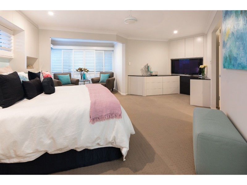 6 Rundle Place, Carindale QLD 4152