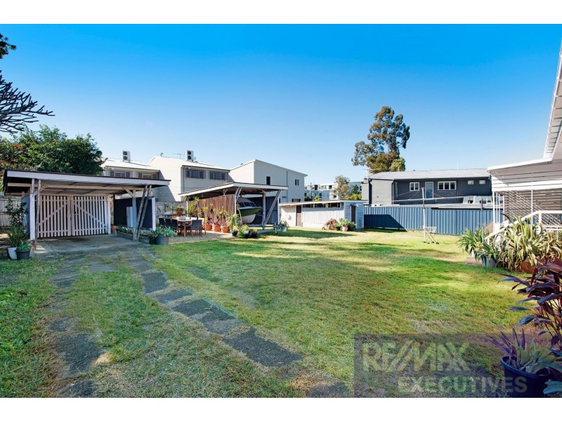 11 Ellesmere Street, Yeronga QLD 4104