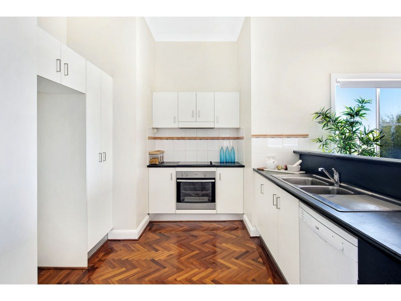 8/17 Arthur Tce, Red Hill QLD 4059