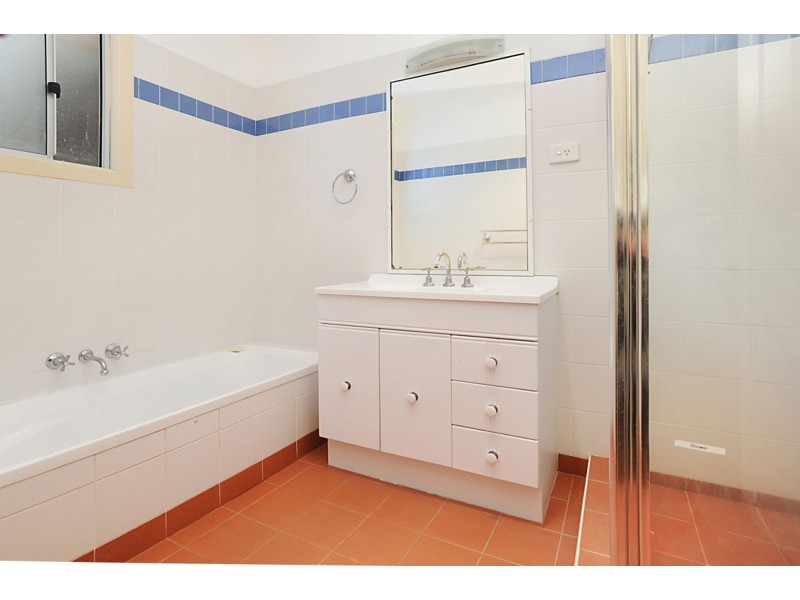 448 Nursery Road, Holland Park QLD 4121