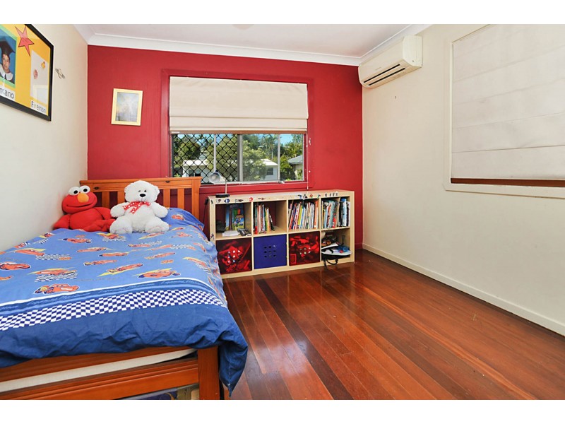 448 Nursery Road, Holland Park QLD 4121