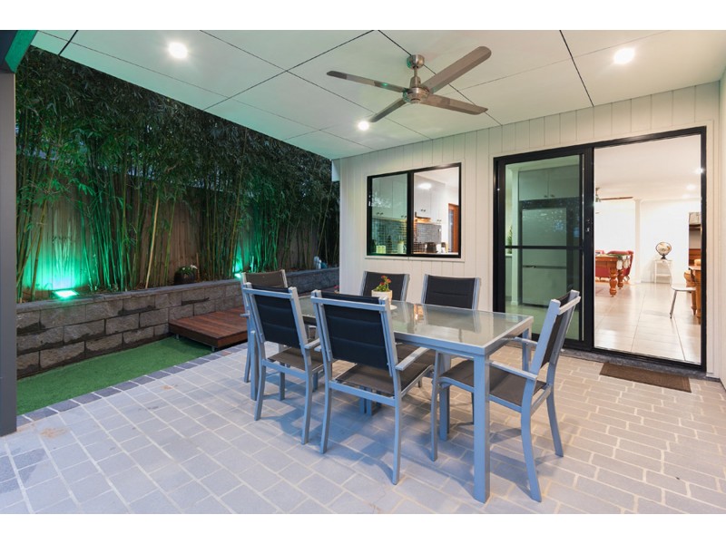 7 Yeates Close, Carindale QLD 4152