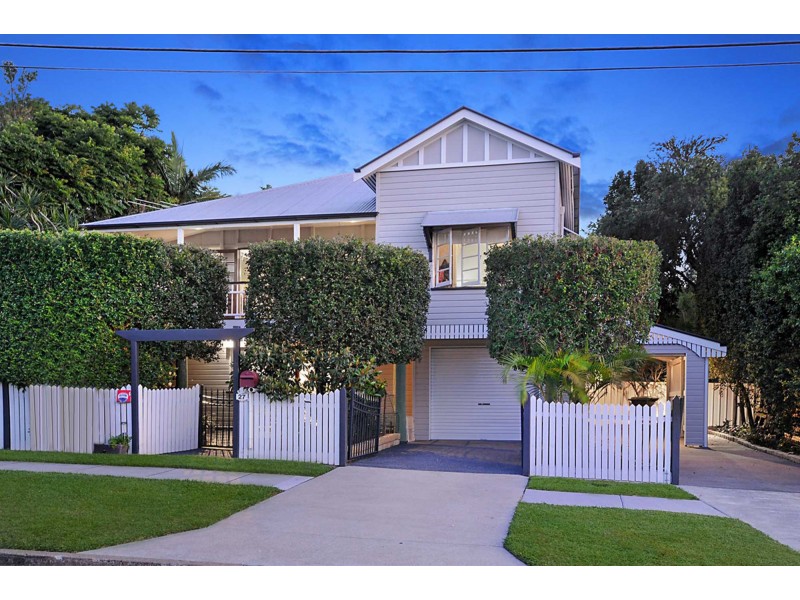 27 Nordenfeldt Road, Cannon Hill QLD 4170