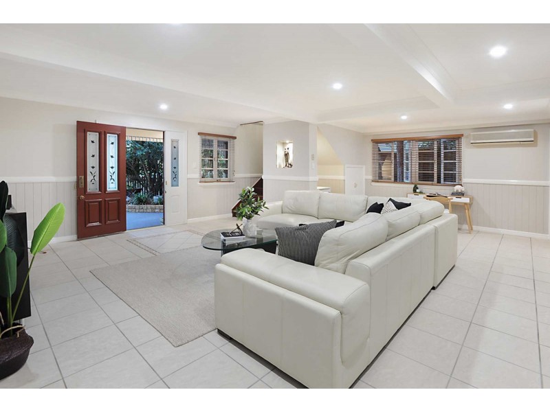 27 Nordenfeldt Road, Cannon Hill QLD 4170