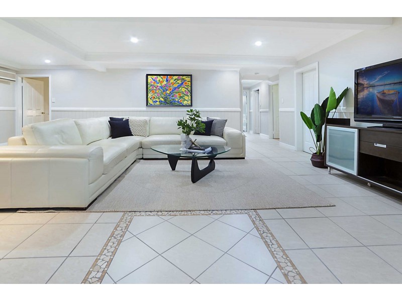 27 Nordenfeldt Road, Cannon Hill QLD 4170