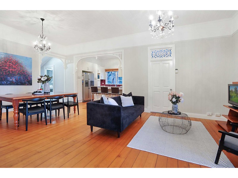 27 Nordenfeldt Road, Cannon Hill QLD 4170