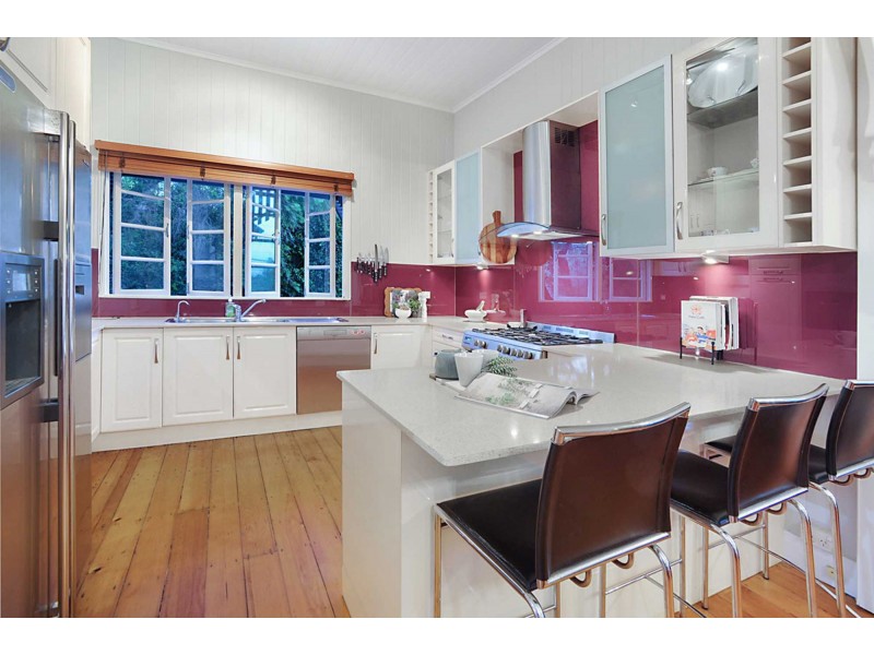27 Nordenfeldt Road, Cannon Hill QLD 4170