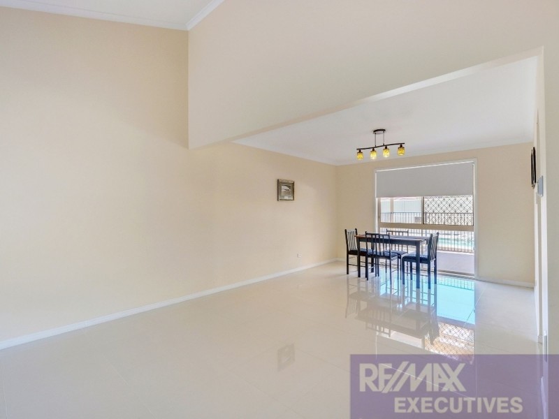 25 Blue Grass Crescent, Eight Mile Plains QLD 4113