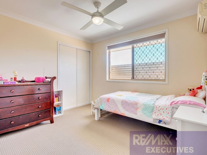 25 Blue Grass Crescent, Eight Mile Plains QLD 4113