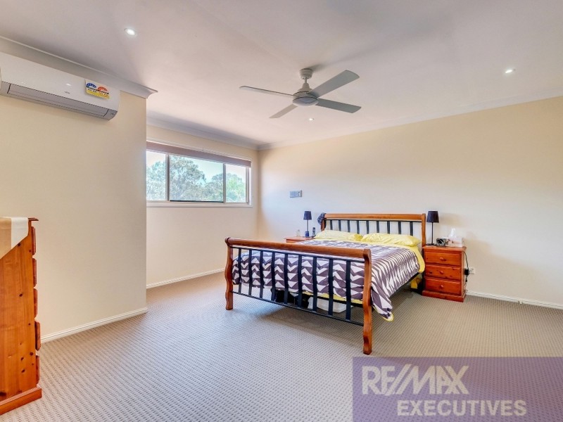 25 Blue Grass Crescent, Eight Mile Plains QLD 4113