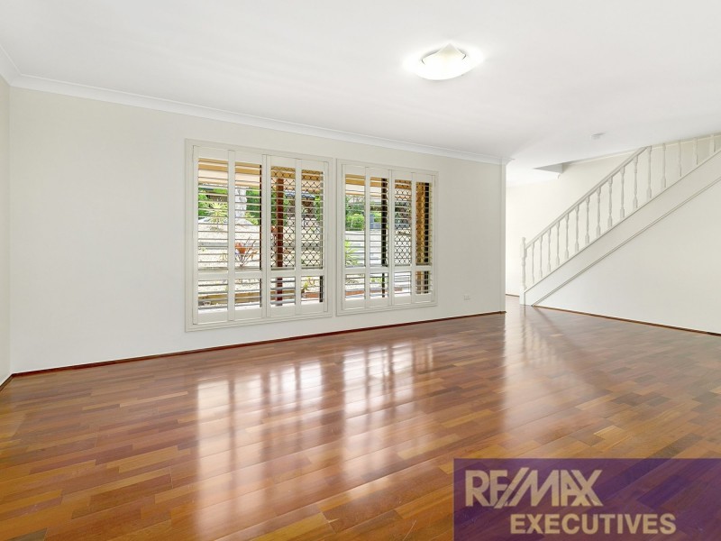 6 Gwandalan Street, Eight Mile Plains QLD 4113