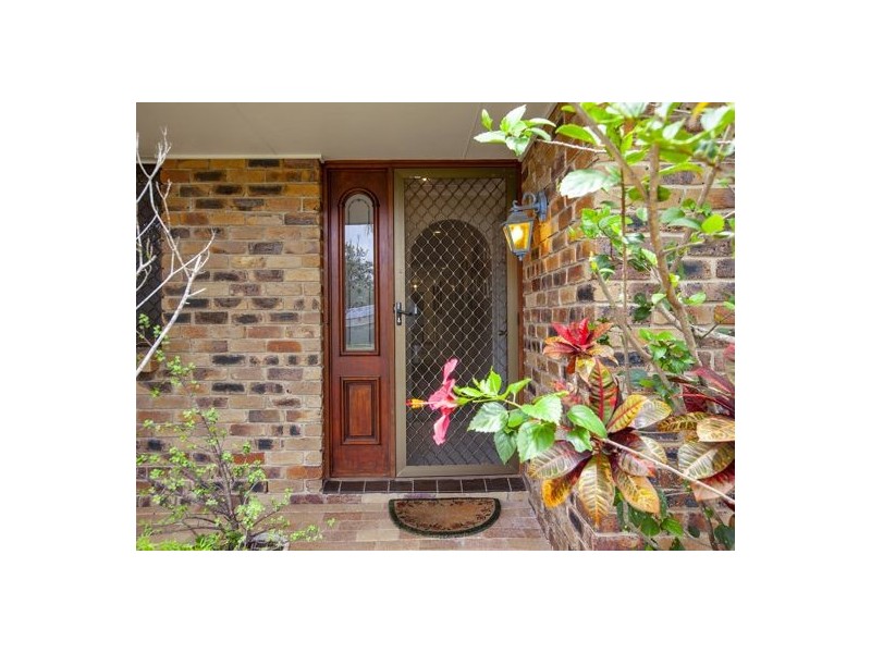 2 Lindstrom Court, Runcorn QLD 4113
