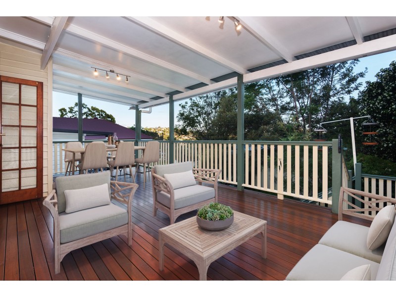 50 Hockings Street, Holland Park West QLD 4121