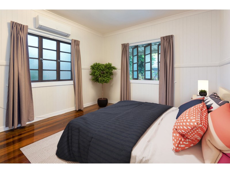 50 Hockings Street, Holland Park West QLD 4121