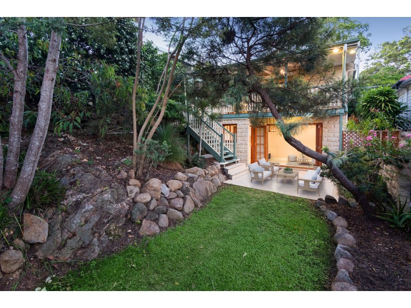 50 Hockings Street, Holland Park West QLD 4121