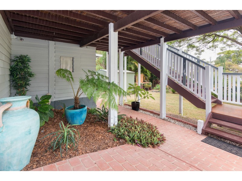 19 Lawn Street, Holland Park QLD 4121