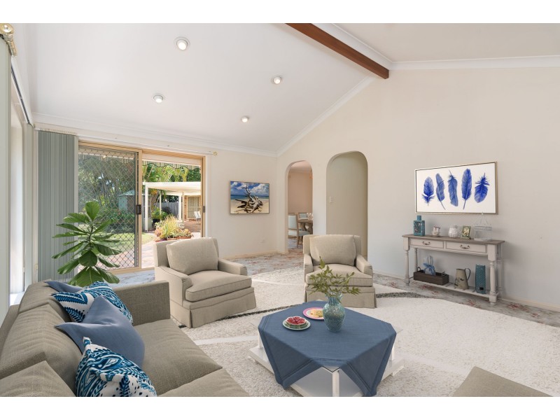 12 Salm Court, Carindale QLD 4152