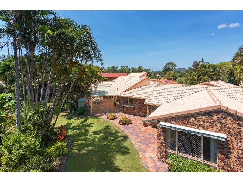 12 Salm Court, Carindale QLD 4152