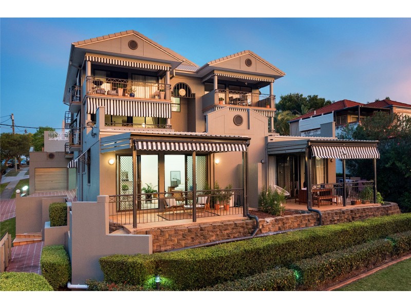 1/147 Hawthorne Road, Hawthorne QLD 4171