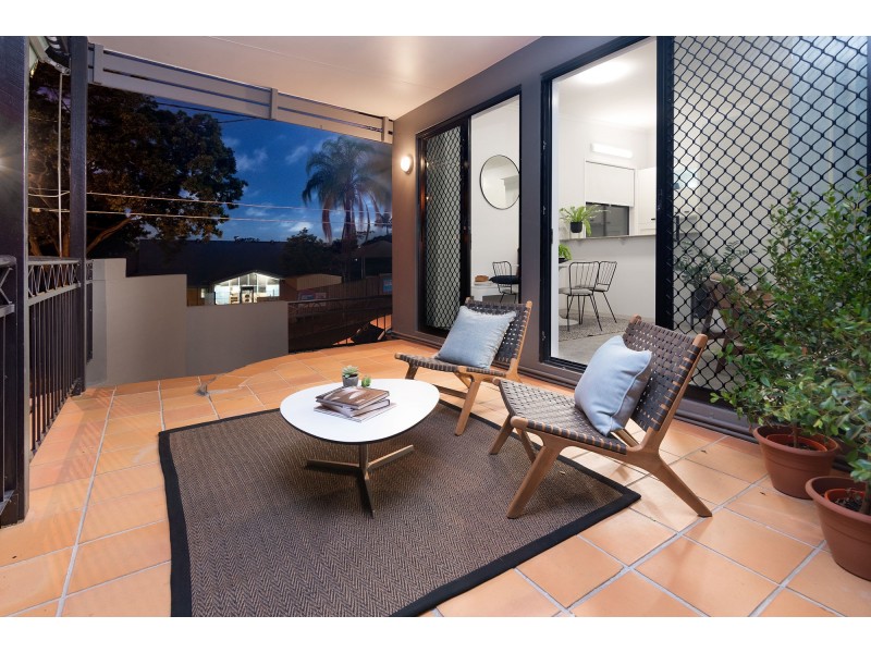 1/147 Hawthorne Road, Hawthorne QLD 4171