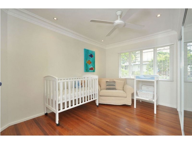 15 Lymm Street, Mount Gravatt East QLD 4122