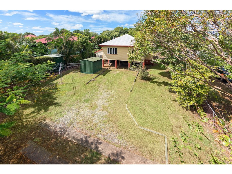 26 Mar Street, Holland Park QLD 4121