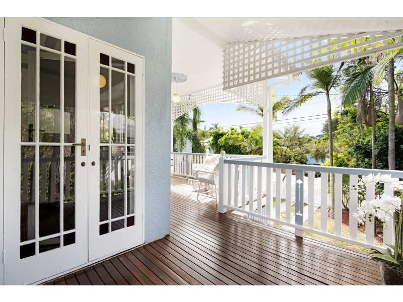 49 Park Rd West, Dutton Park QLD 4102