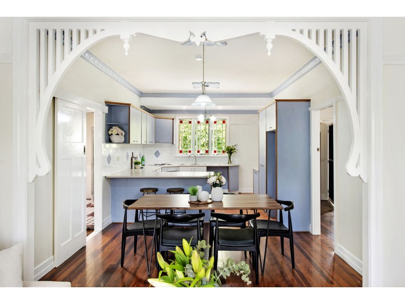 49 Park Rd West, Dutton Park QLD 4102