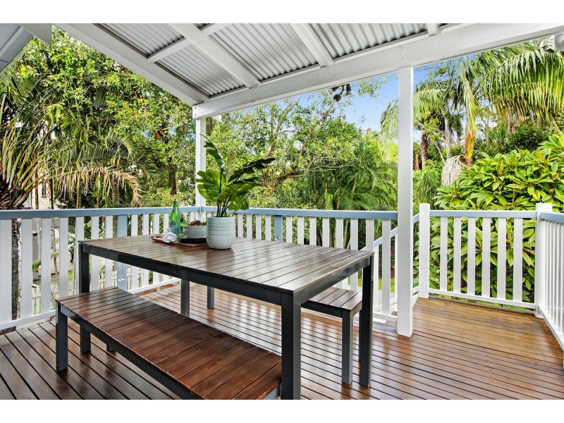 49 Park Rd West, Dutton Park QLD 4102